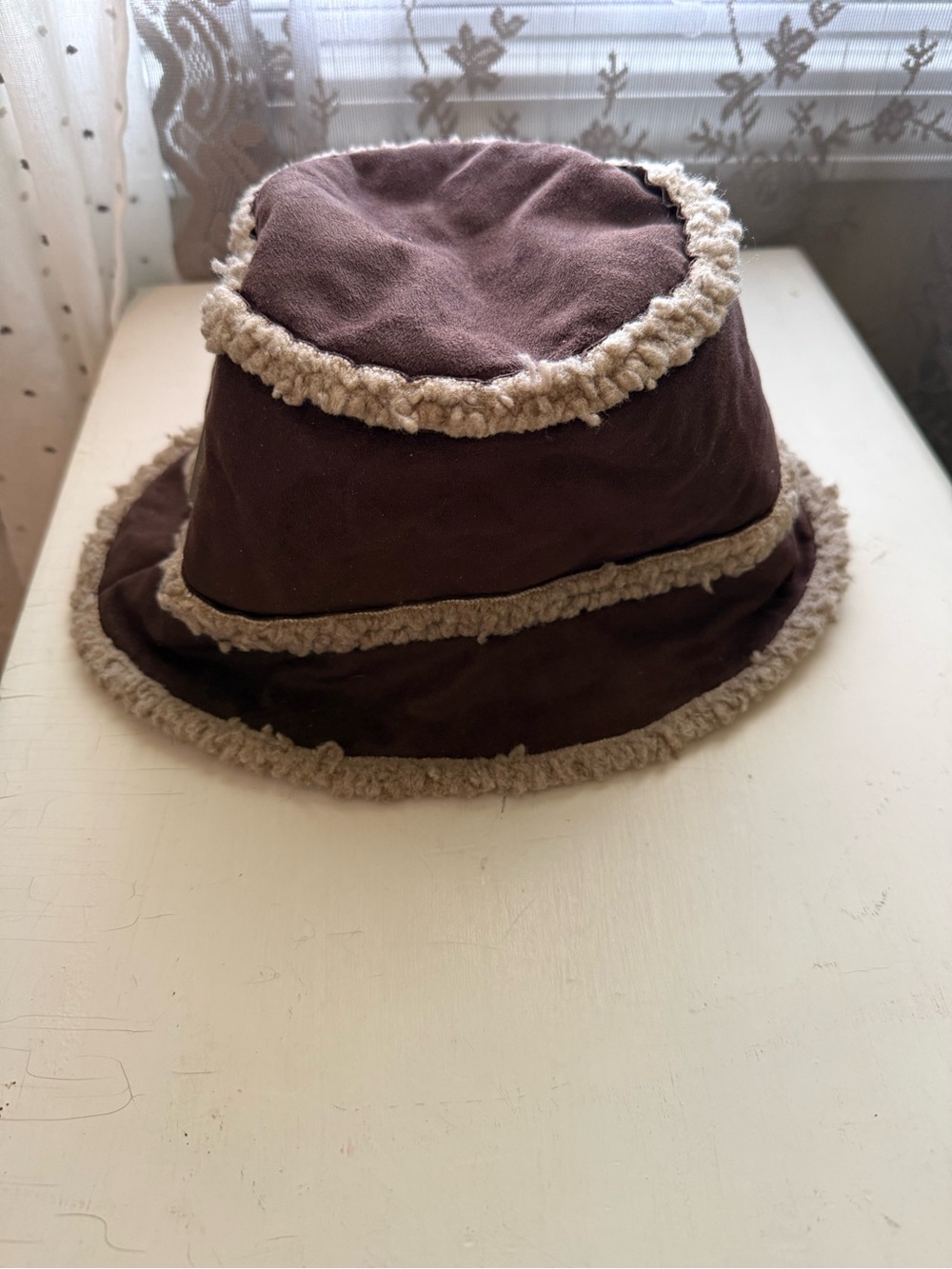 Woolrich Brown Bucket Hat with Cream Shearling Trim